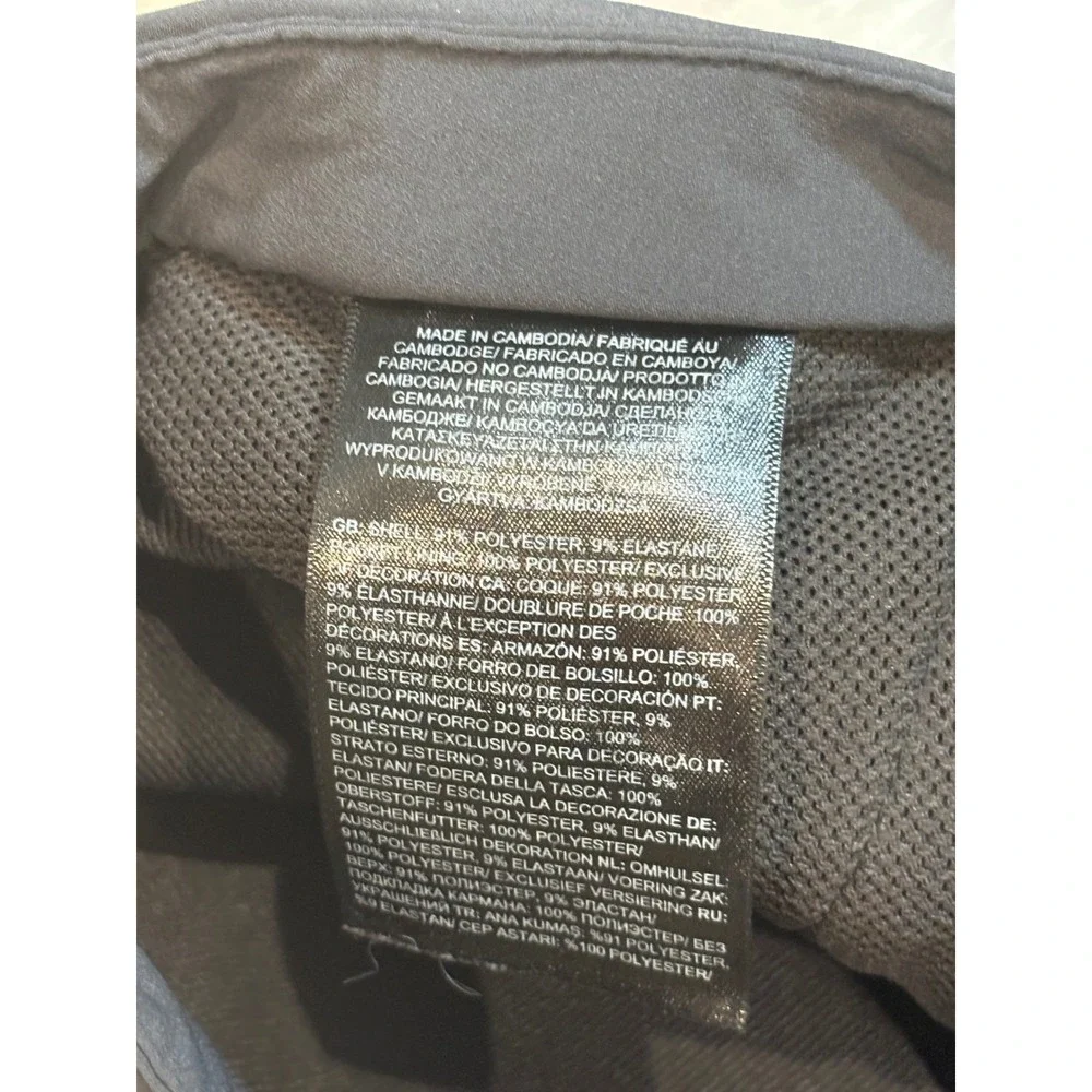 The North Face Mens XXL Gray‎ Hiking Shorts Belted Zip Pockets Outdoor
